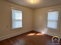 734 SW Lindenwood AVE, Topeka, KS 66606