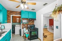 1021 Alamos Ave, Sacramento, CA 95815