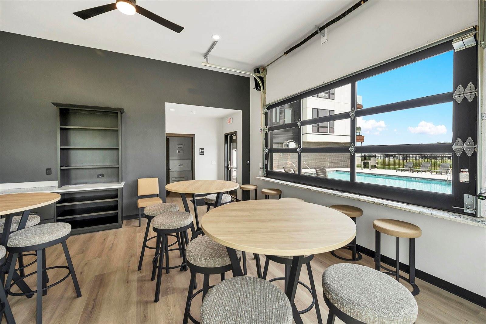 433 Aldon Circle, Ashwaubenon, WI 54304