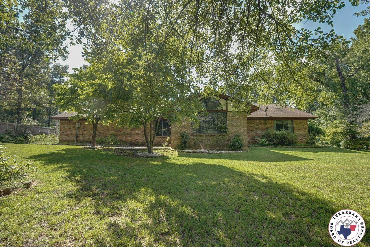 918 Clear Creek Dr, Texarkana, TX 75503