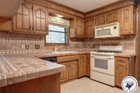 918 Clear Creek Dr, Texarkana, TX 75503