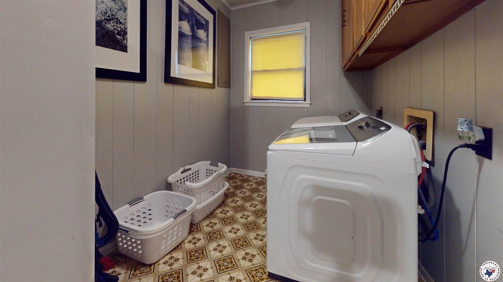 98 Hopkins Lane, New Boston, TX 75570