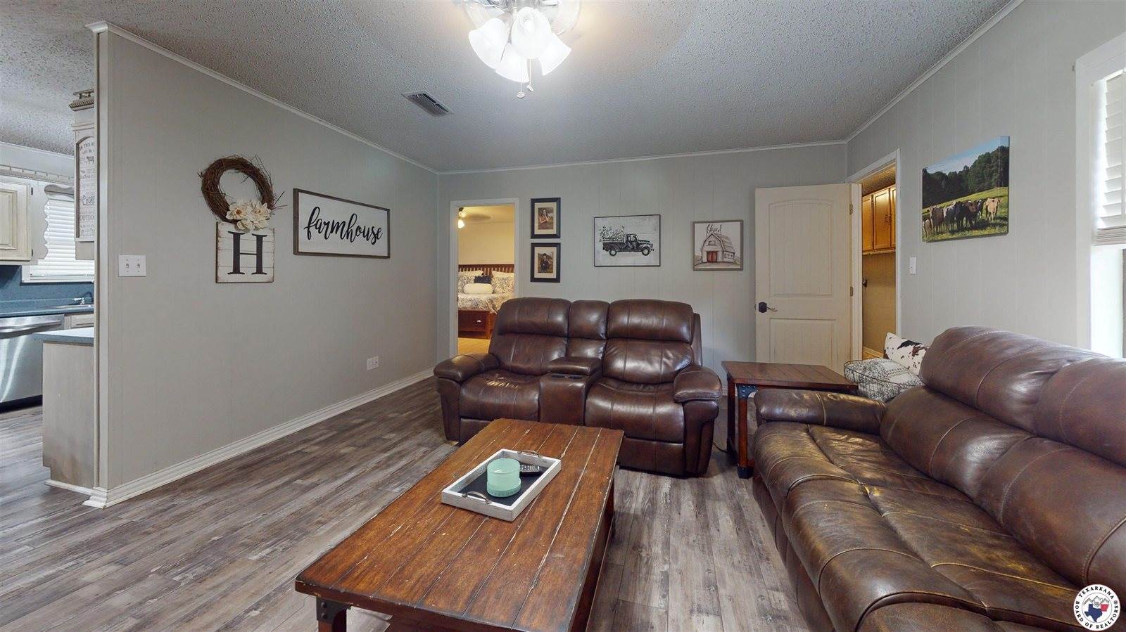 98 Hopkins Lane, New Boston, TX 75570