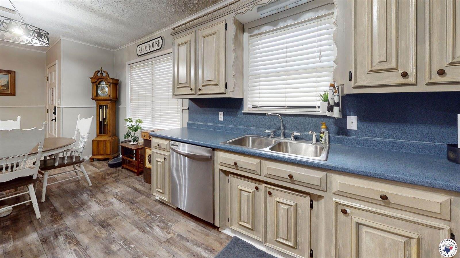 98 Hopkins Lane, New Boston, TX 75570