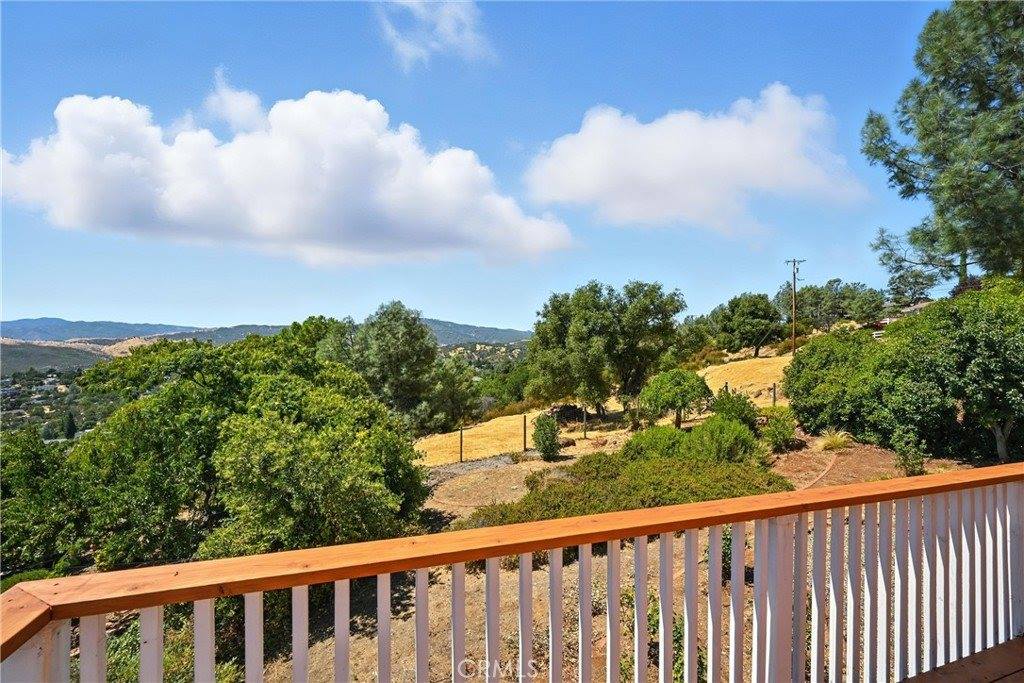 16657 Buckhorn Road, Hidden Valley Lake, CA 95467