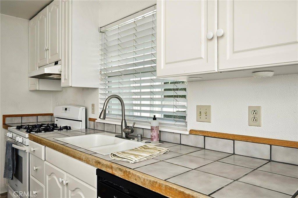 16657 Buckhorn Road, Hidden Valley Lake, CA 95467