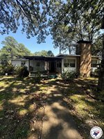 1103 N Kings Hwy, Nash, TX 75569