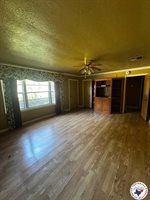 1103 N Kings Hwy, Nash, TX 75569