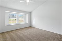 101 Glen Hollow Dr, Clinton, MS 39056