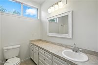 101 Glen Hollow Dr, Clinton, MS 39056