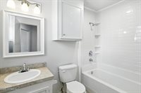 101 Glen Hollow Dr, Clinton, MS 39056