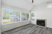 101 Glen Hollow Dr, Clinton, MS 39056