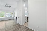 101 Glen Hollow Dr, Clinton, MS 39056