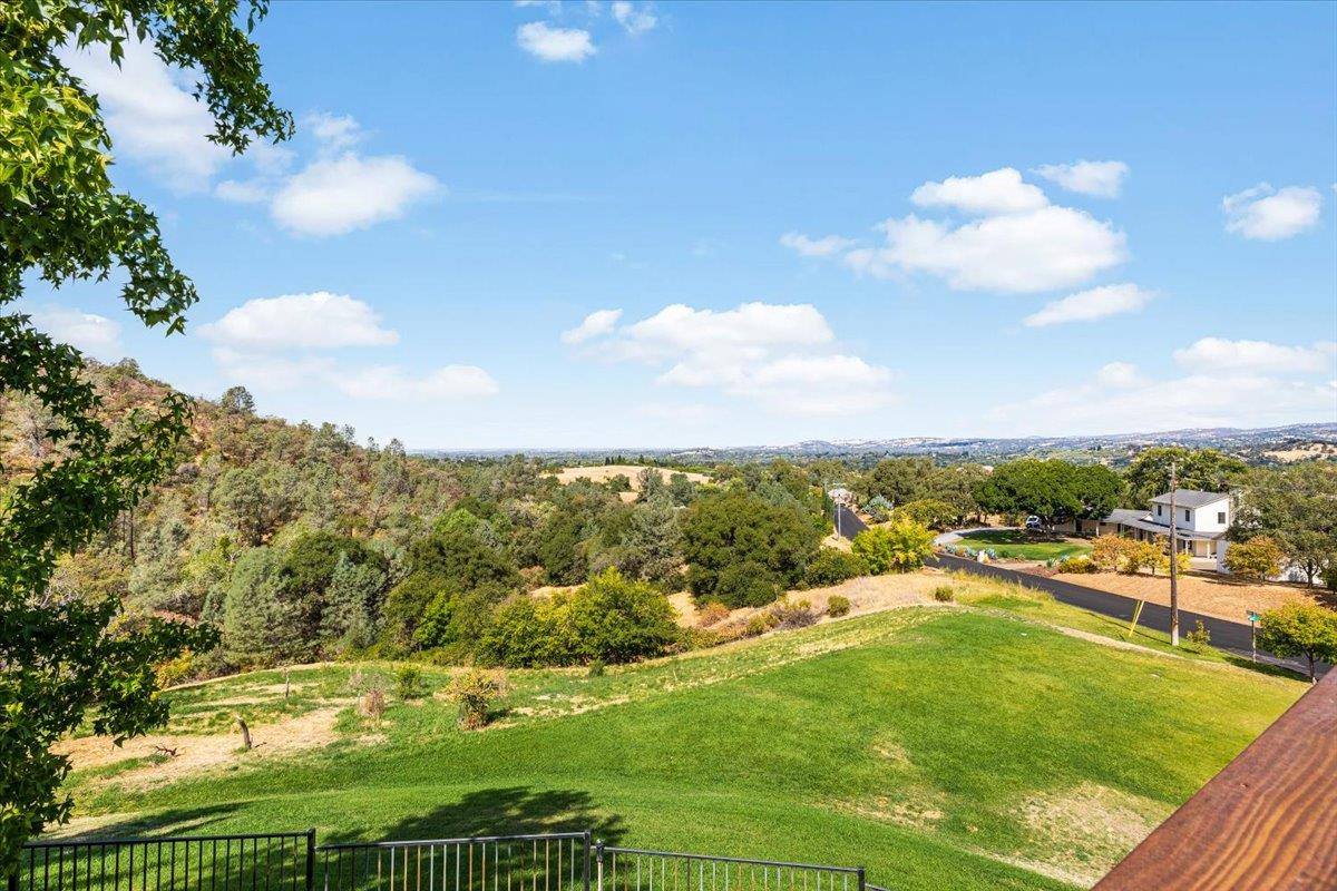 60 Whittington Drive, Newcastle, CA 95658