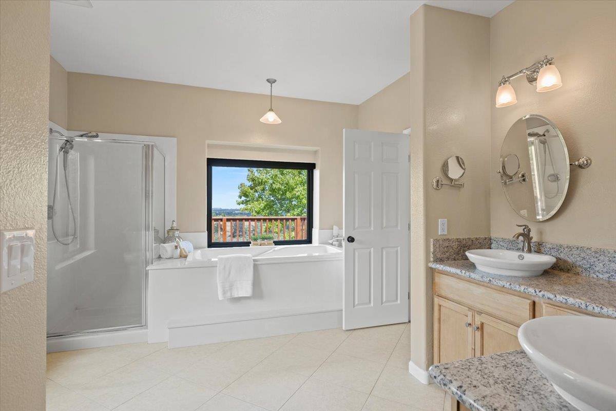 60 Whittington Drive, Newcastle, CA 95658