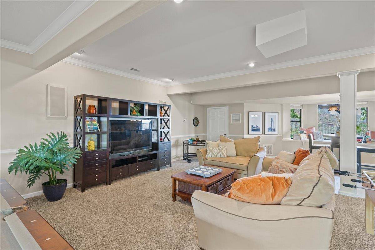 60 Whittington Drive, Newcastle, CA 95658