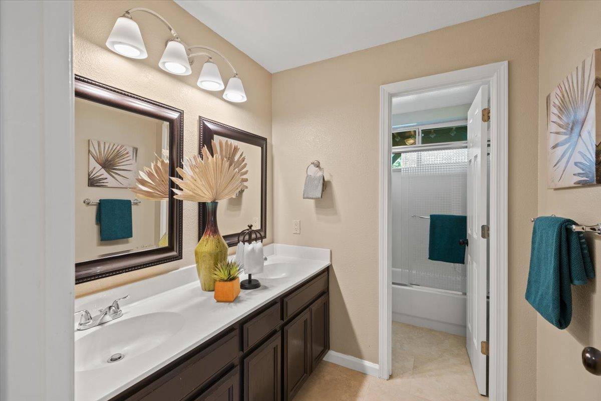 60 Whittington Drive, Newcastle, CA 95658