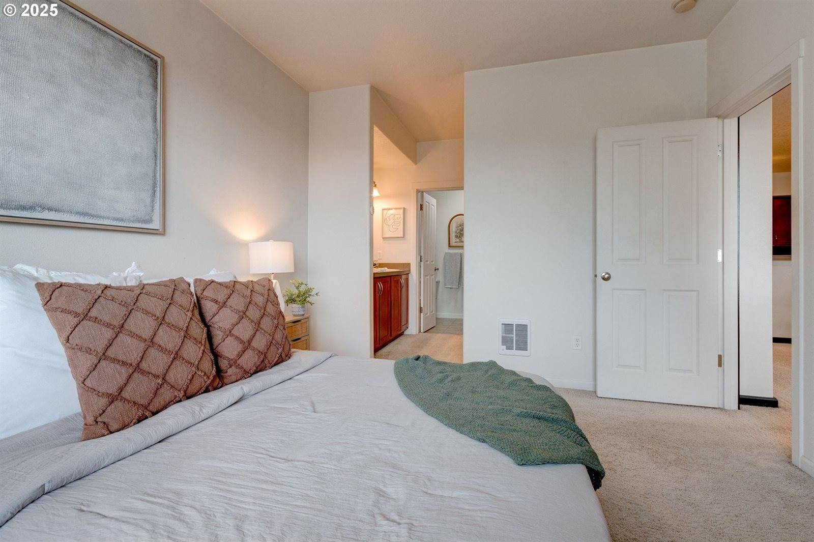 695 Falling Waters, Portland, OR 97229