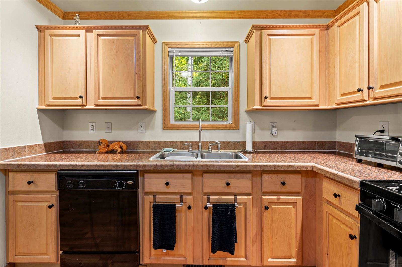 72 Pitcher Road, Belfast, ME 04915