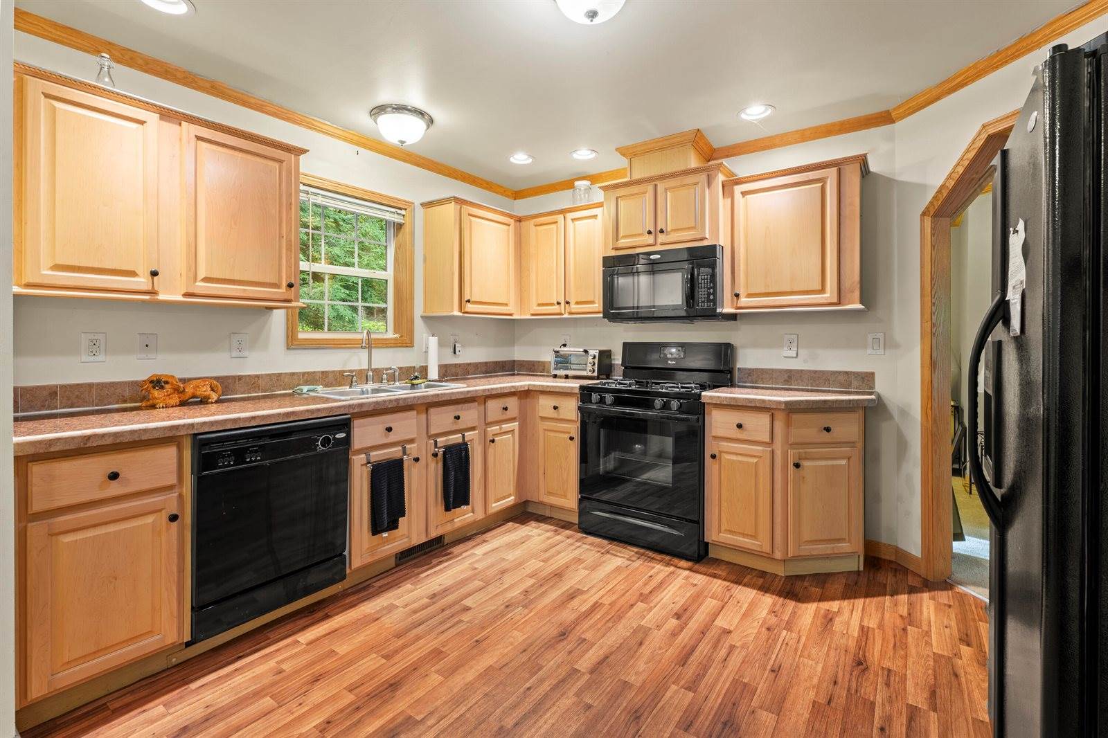 72 Pitcher Road, Belfast, ME 04915