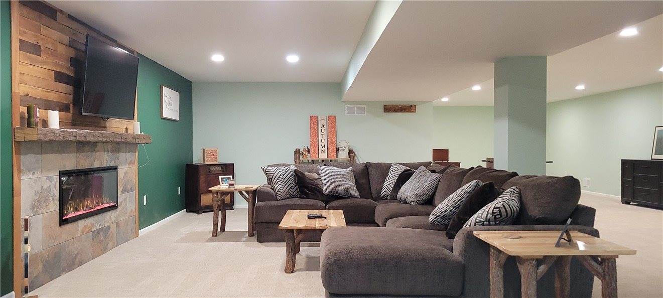 180 Murray Hill Rd, East Deer, PA 15084