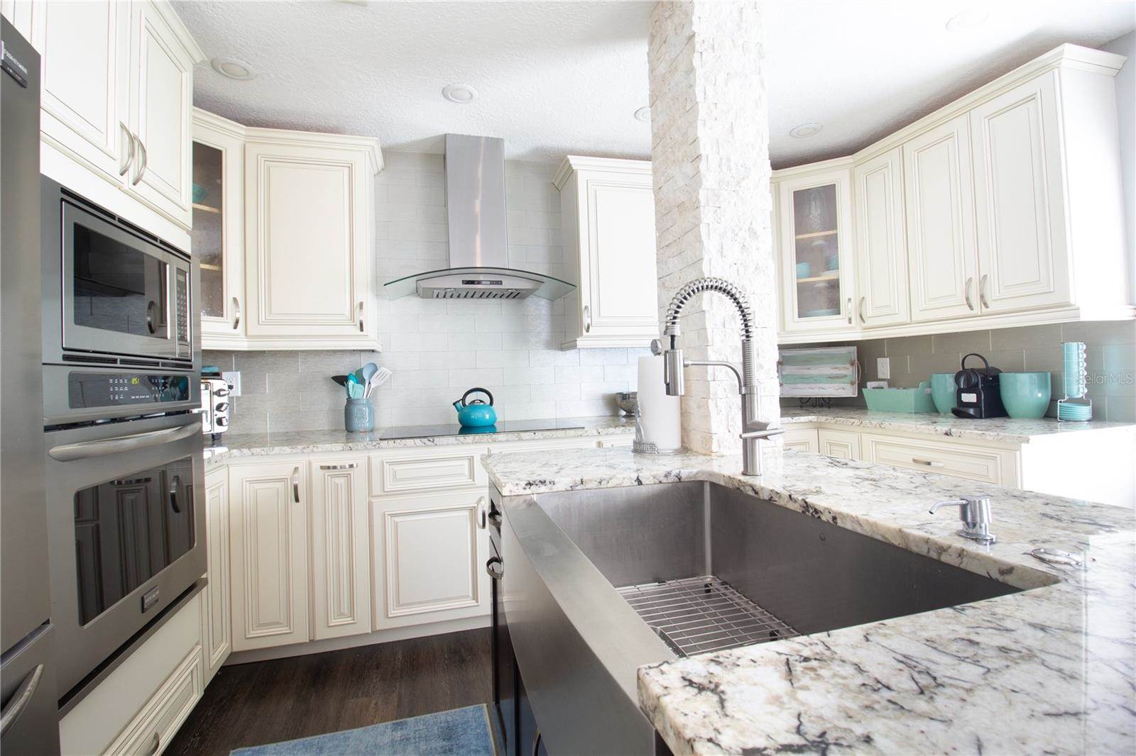 5023 Starfish Drive SE, #E, Saint Petersburg, FL 33705