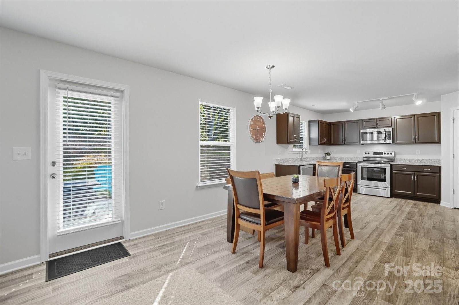 319 Shoreline Drive, New London, NC 28127