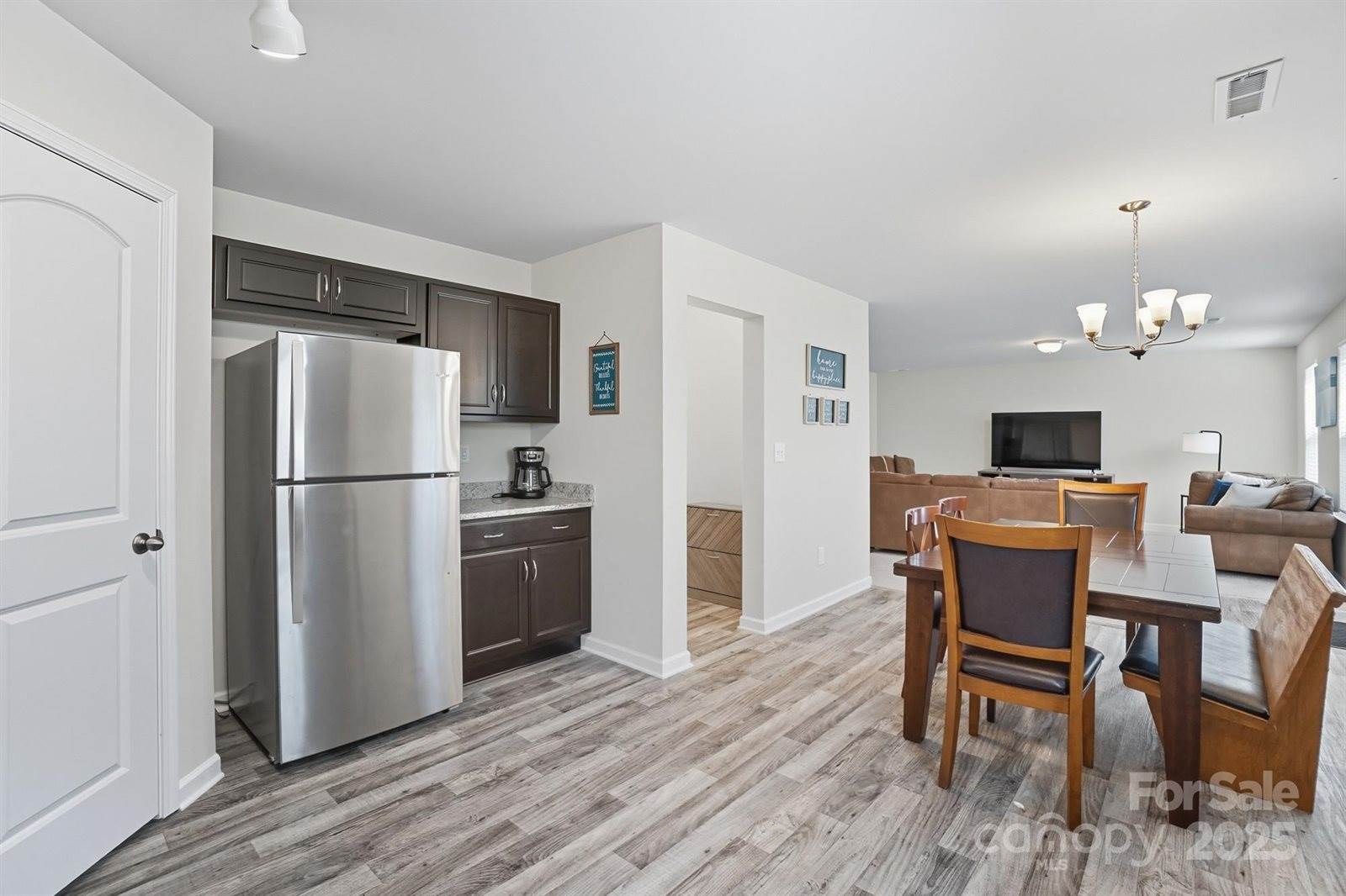 319 Shoreline Drive, New London, NC 28127