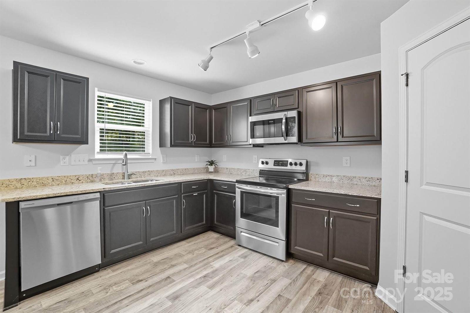 319 Shoreline Drive, New London, NC 28127