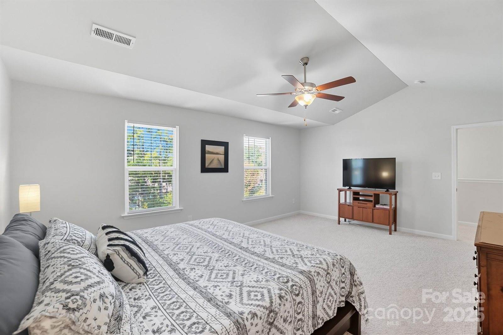 319 Shoreline Drive, New London, NC 28127