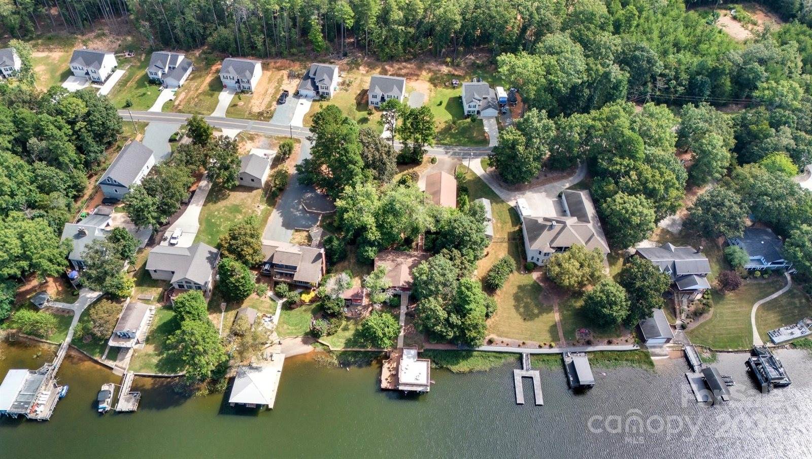 319 Shoreline Drive, New London, NC 28127