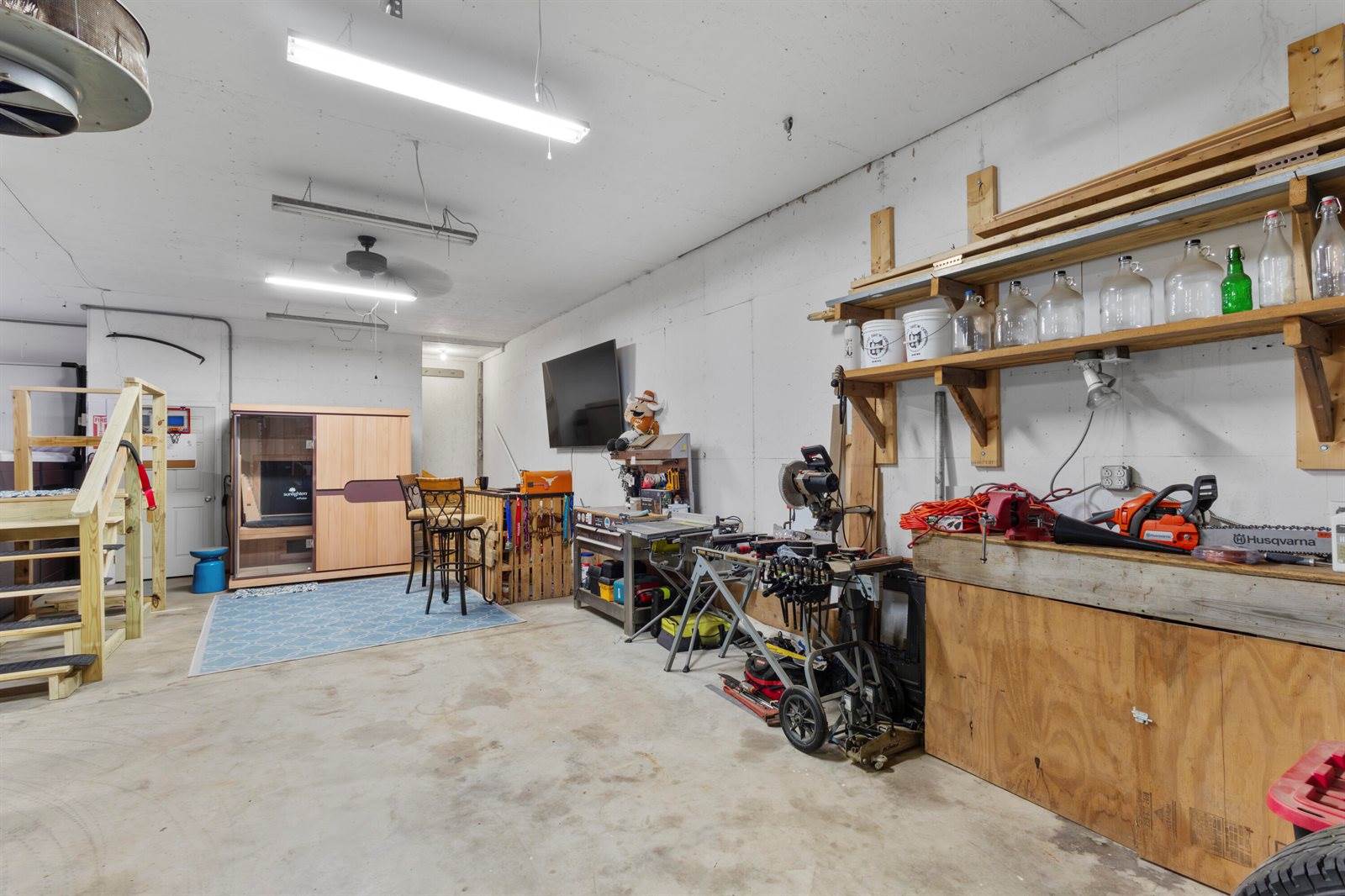 32 Charles Drive, Holden, ME 04429