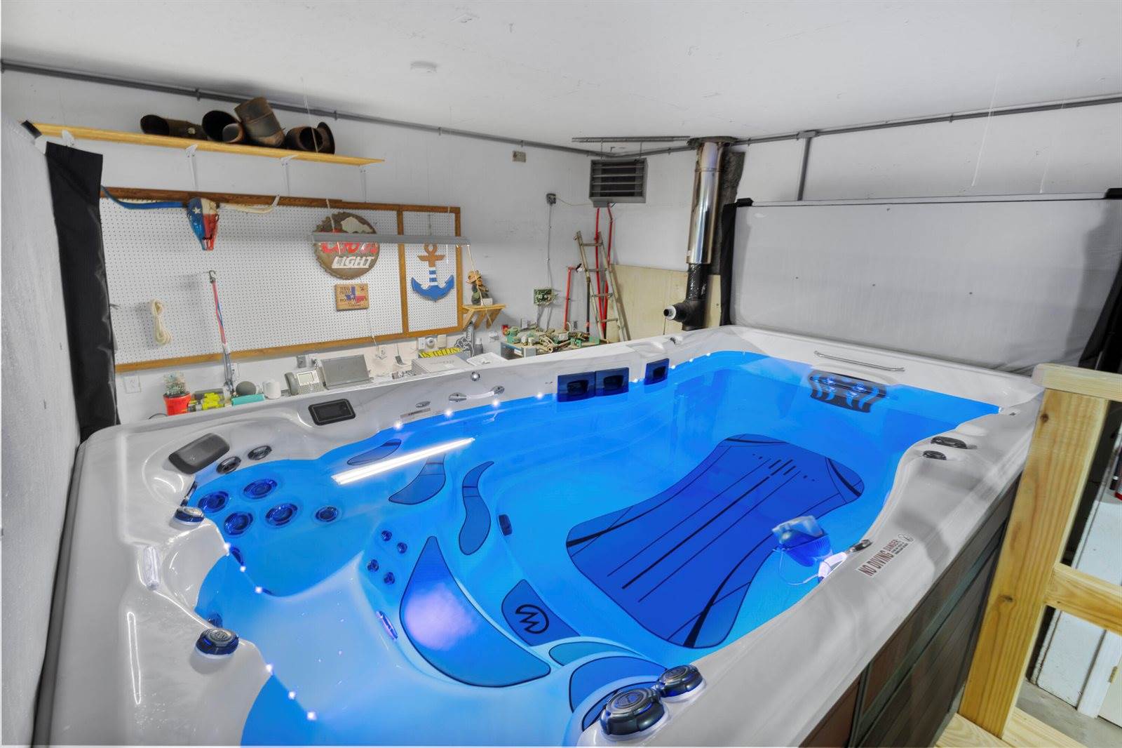 32 Charles Drive, Holden, ME 04429