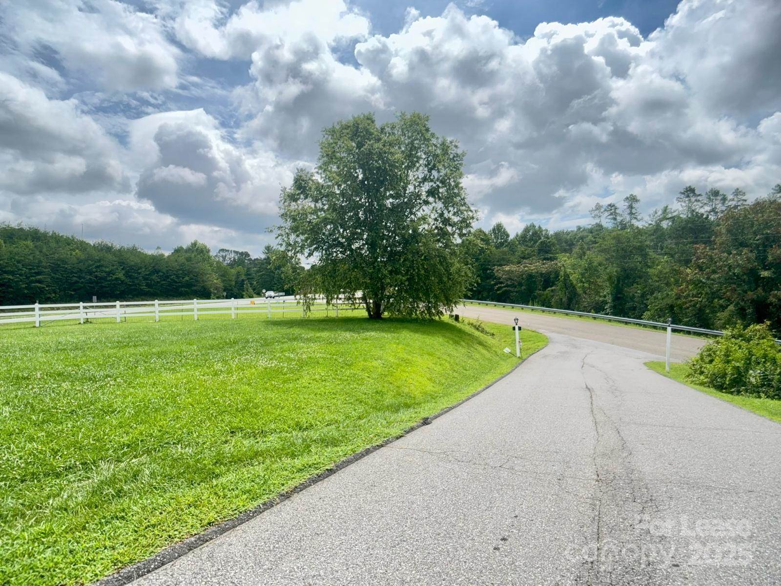 145 garrison branch Road, Weaverville, NC 28787