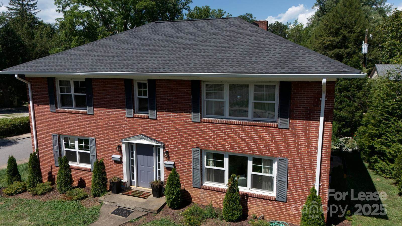 300 Charlotte Street, Asheville, NC 28801