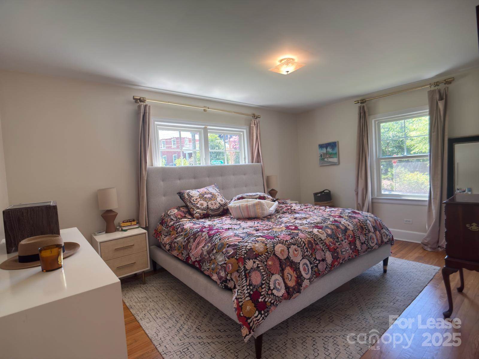 300 Charlotte Street, Asheville, NC 28801