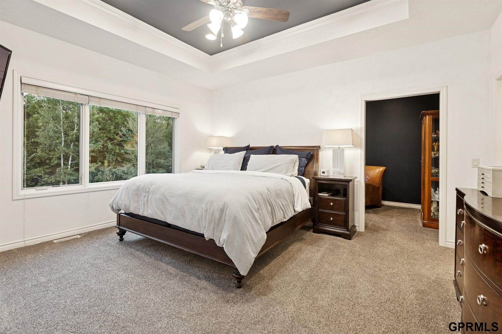 1209 North 188 Street, Elkhorn, NE 68022