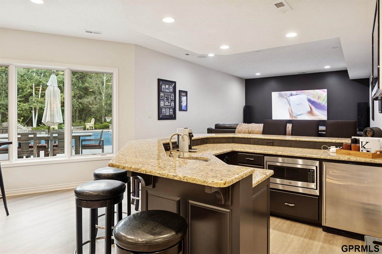 1209 North 188 Street, Elkhorn, NE 68022