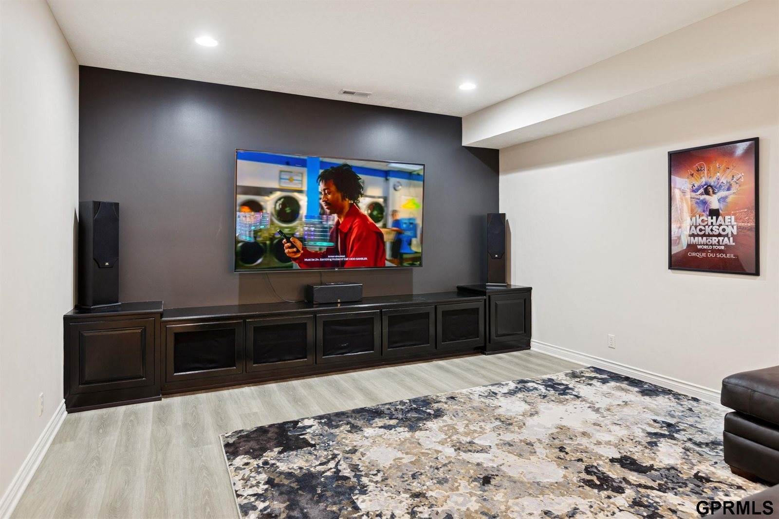 1209 North 188 Street, Elkhorn, NE 68022