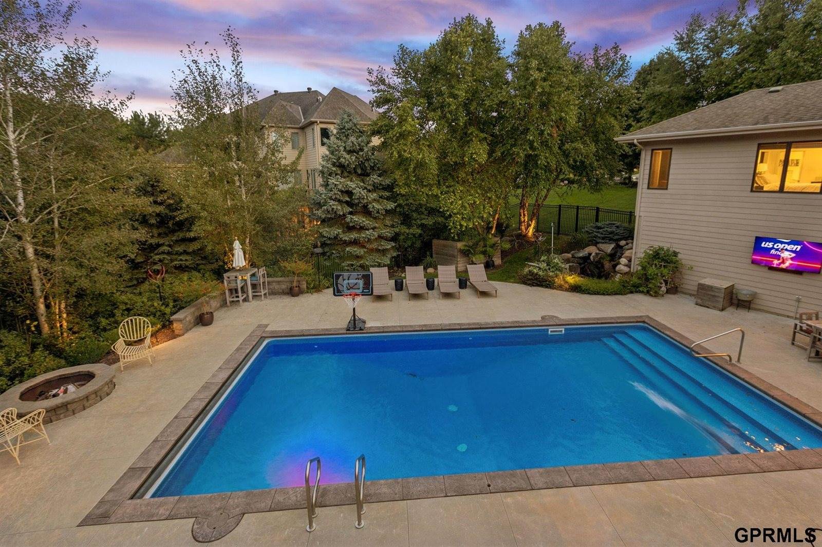 1209 North 188 Street, Elkhorn, NE 68022