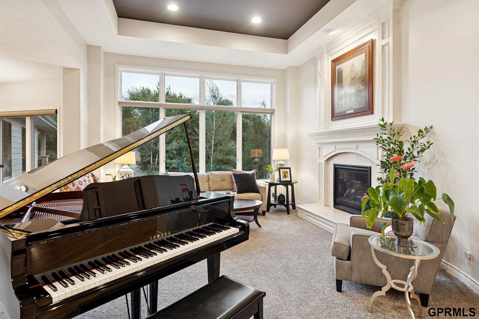 1209 North 188 Street, Elkhorn, NE 68022