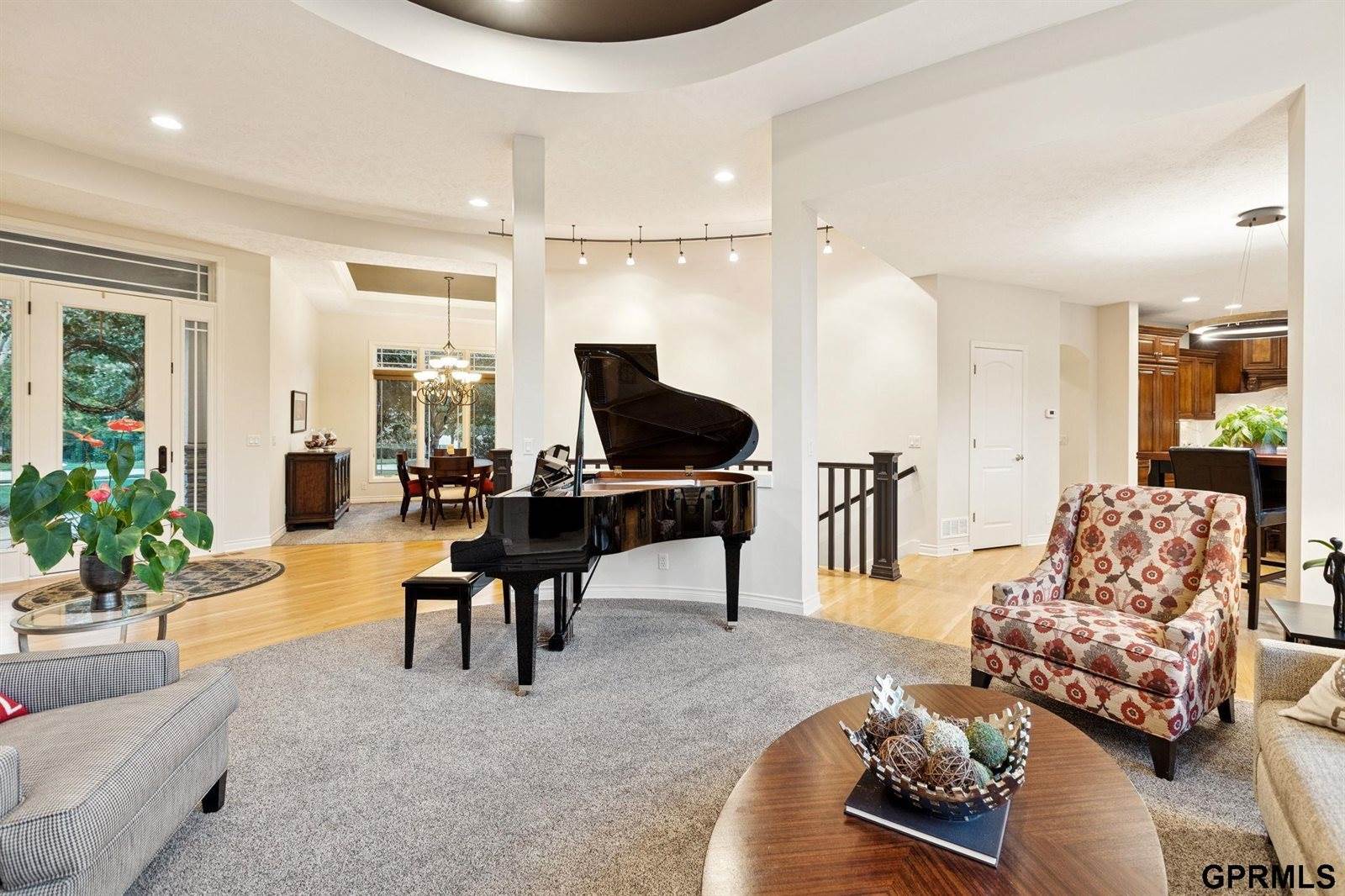 1209 North 188 Street, Elkhorn, NE 68022