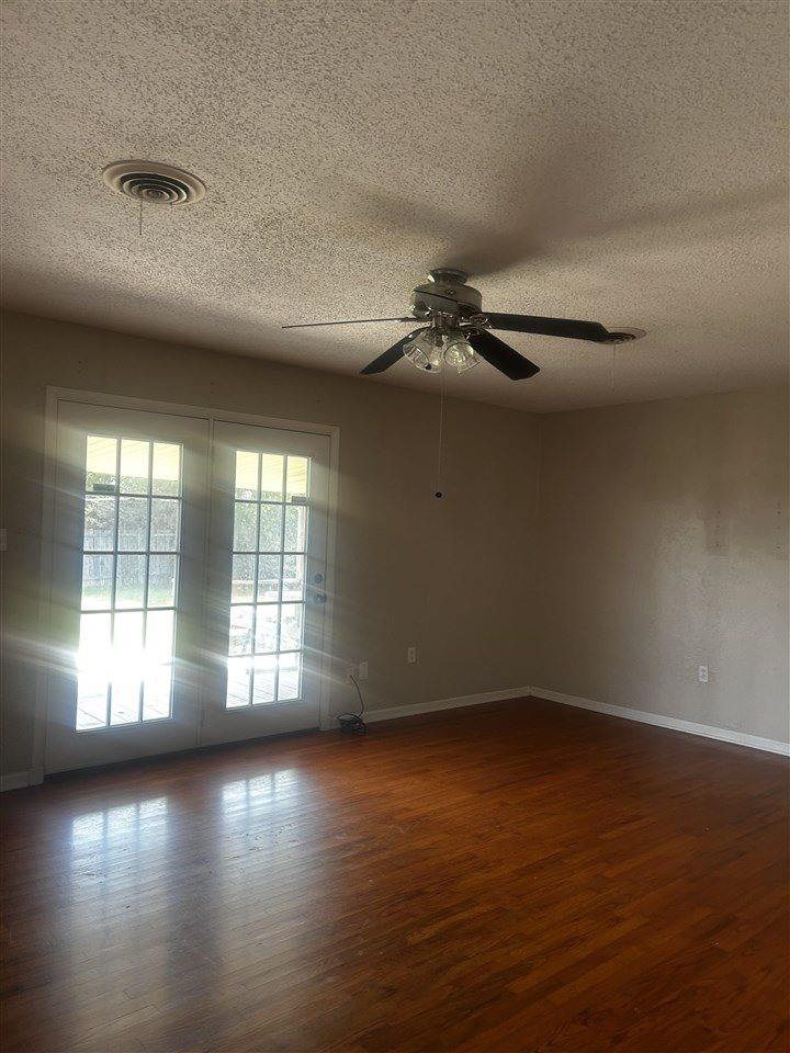 308 SW 52nd, Lawton, OK 73505