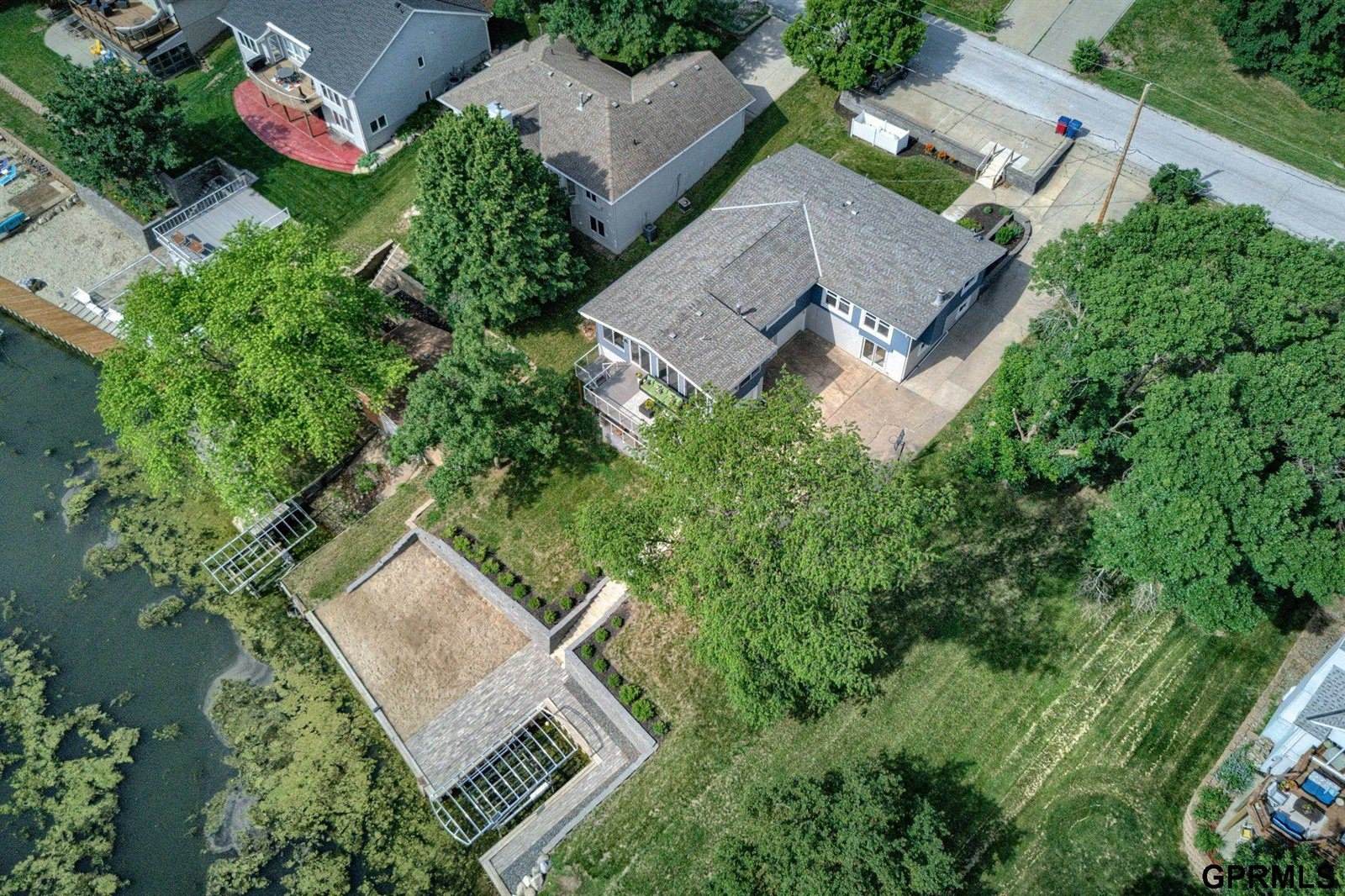 1524 Trumball Terrace, Plattsmouth, NE 68048