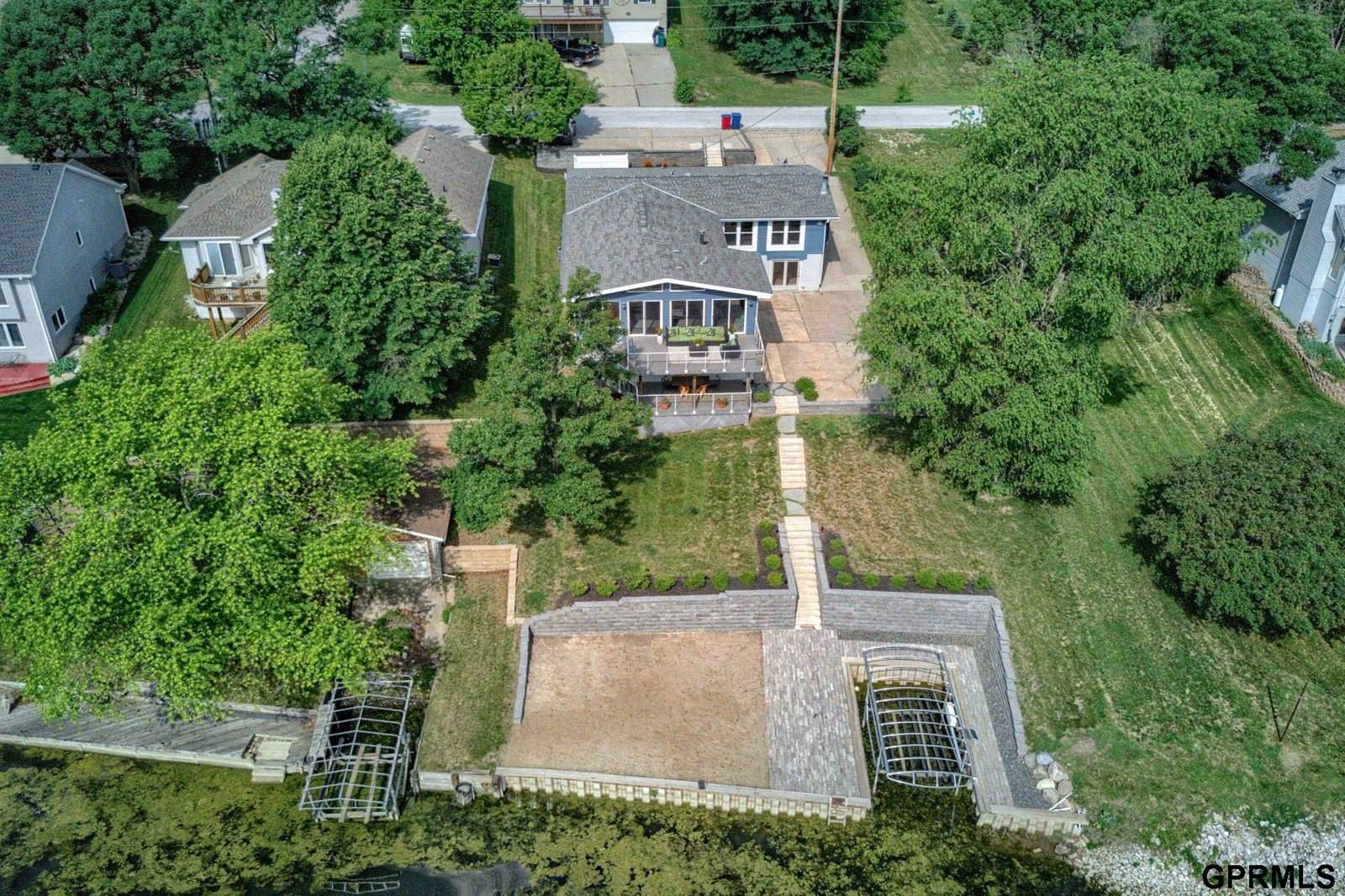 1524 Trumball Terrace, Plattsmouth, NE 68048