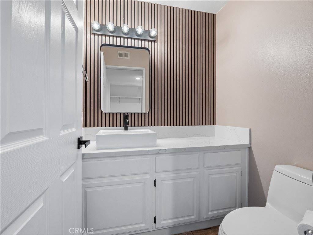 11374 Old Ranch Circle, Chatsworth, CA 91311