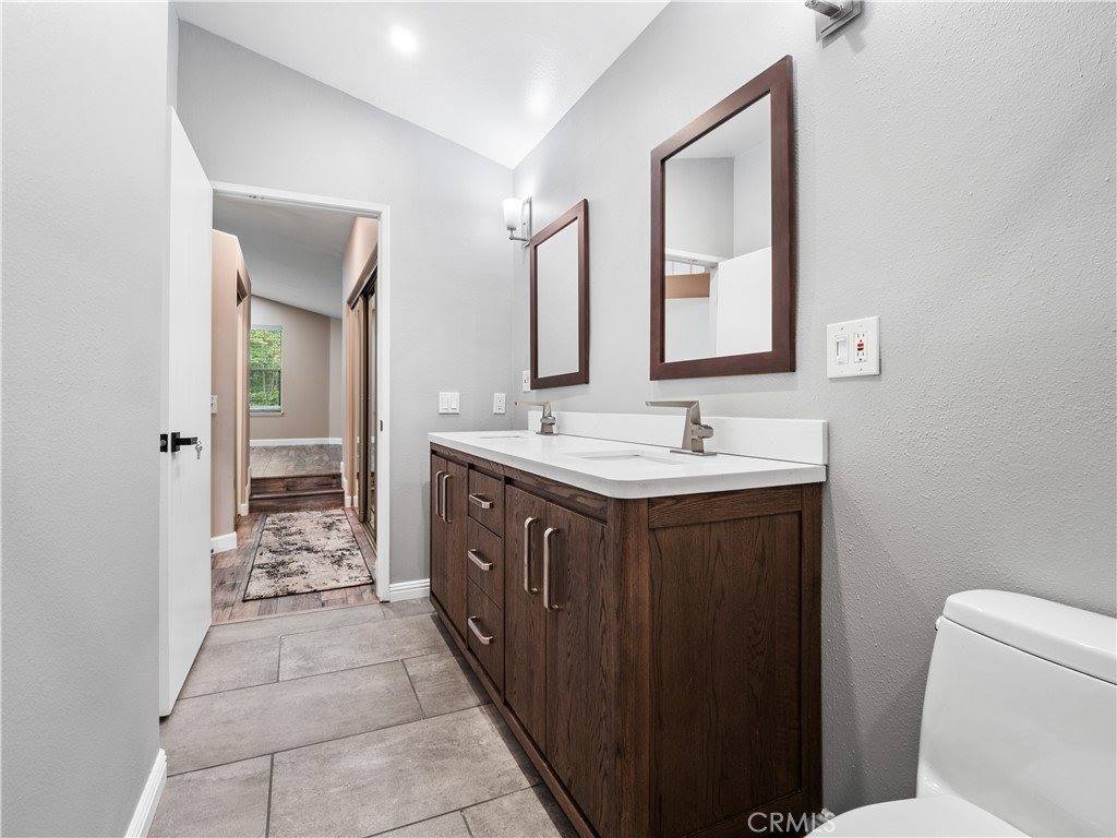 11374 Old Ranch Circle, Chatsworth, CA 91311