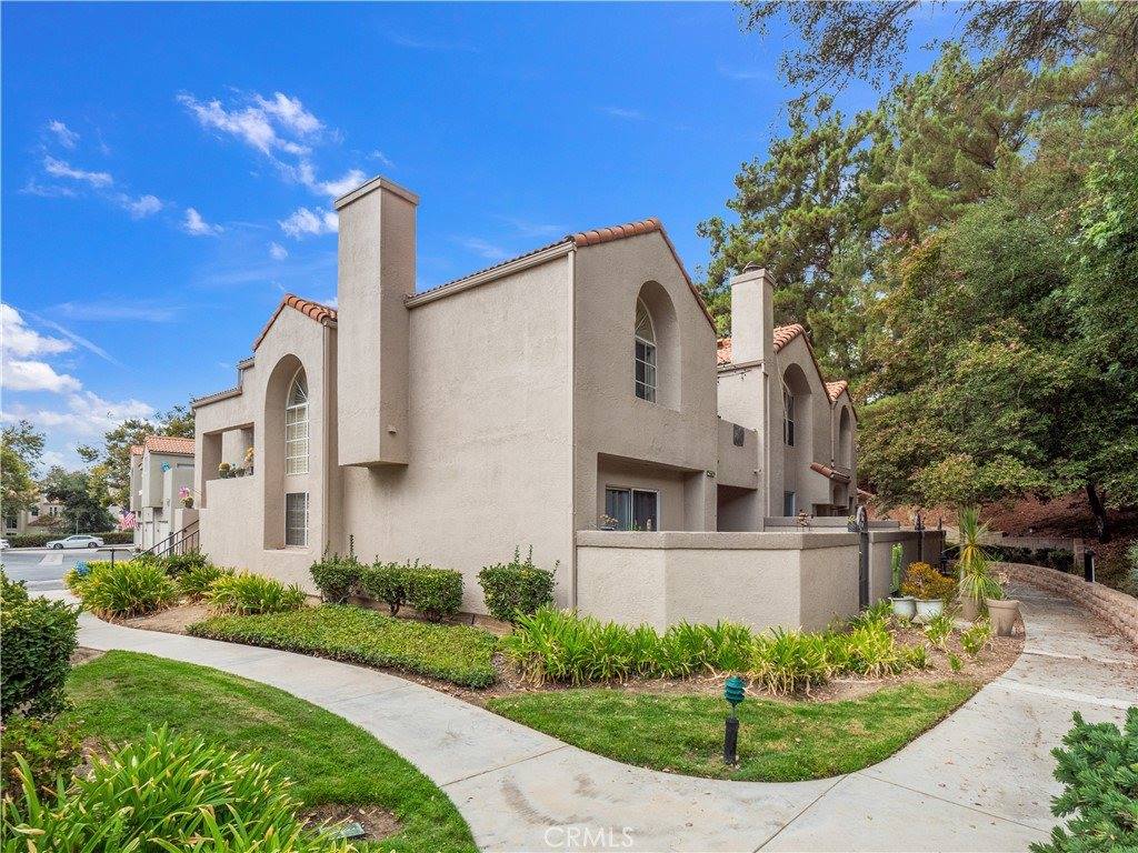 11374 Old Ranch Circle, Chatsworth, CA 91311