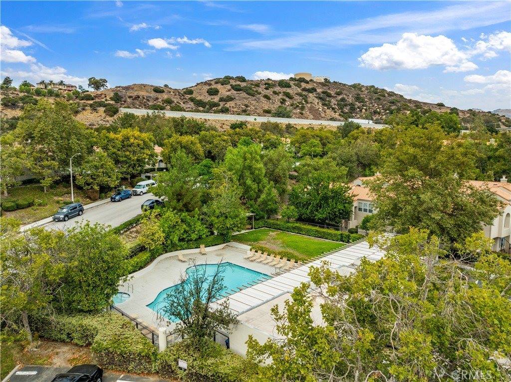 11374 Old Ranch Circle, Chatsworth, CA 91311