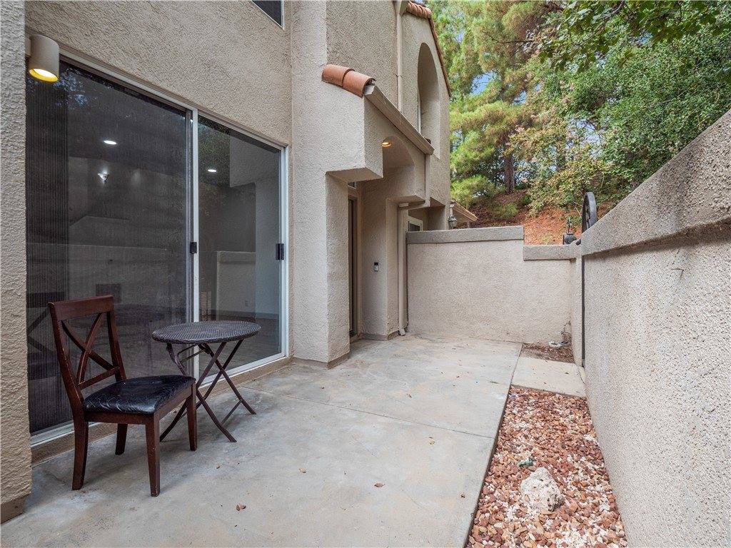 11374 Old Ranch Circle, Chatsworth, CA 91311